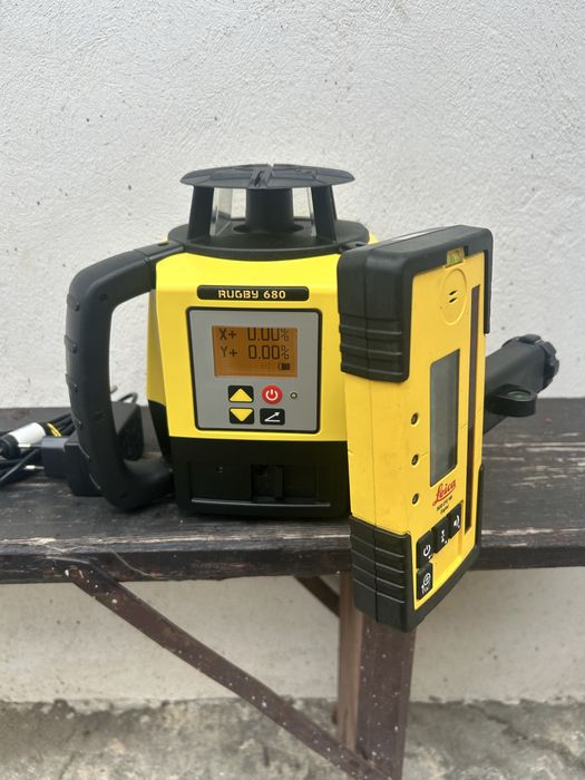 Nilvela laser rotativ Leica Rugby 680 dubla panta