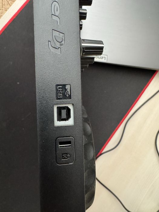 Контролер Pioneer DDJ-200