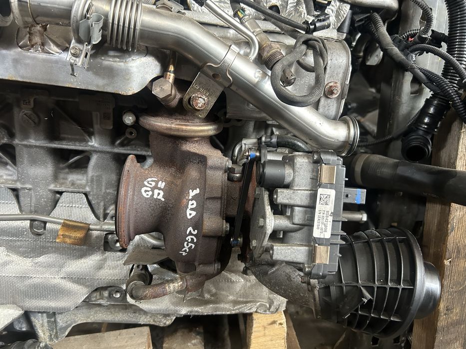 Turbină BMW seria 7 G11 , G12 730 D 265 cp 2017
