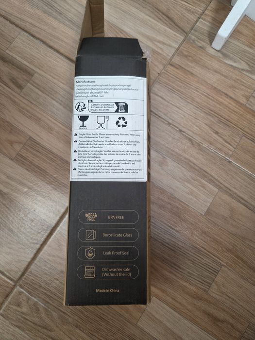 Sticla de apa cu pai si cu 2 capace