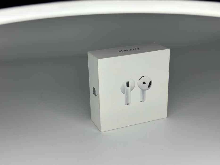 AirPods 4 series