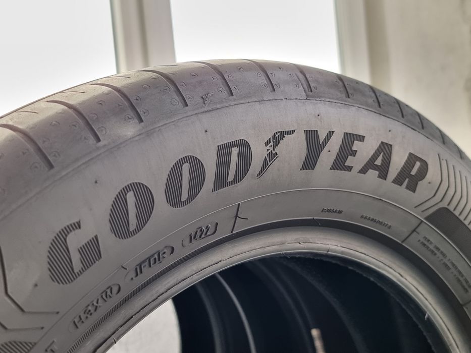 205/60/16 Goodyear 4Броя: 280лв 6.2мм