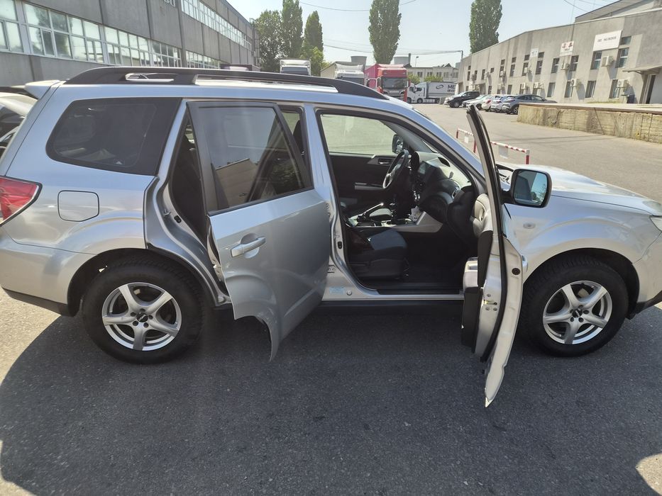 Vand masina  Subaru Forester