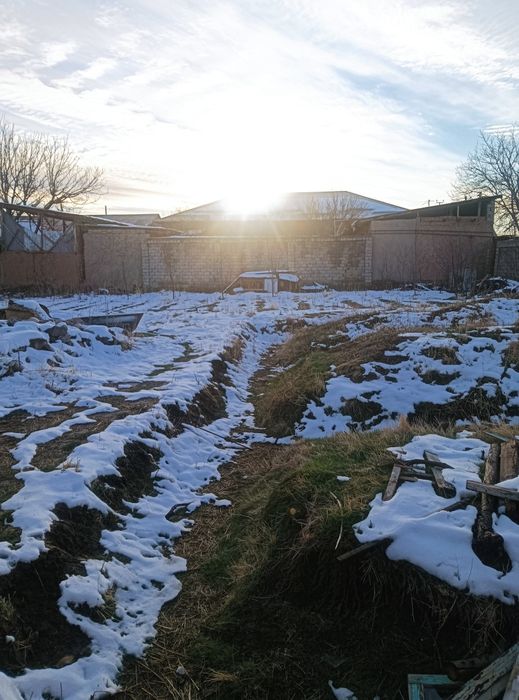 Участка, дала-ховли, дача куриш учун янги ер,3 сотихдан 2 та ер