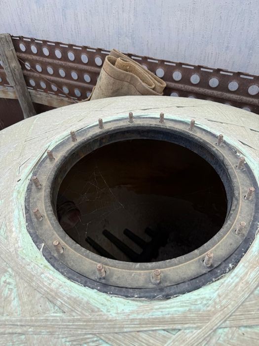 Продам емкость 5 тонна