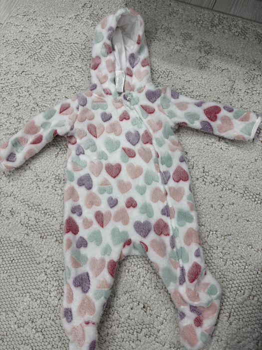 Пухкаво гащеризонче