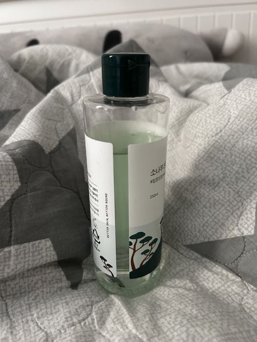 тонер от round lab, pine soothing cica