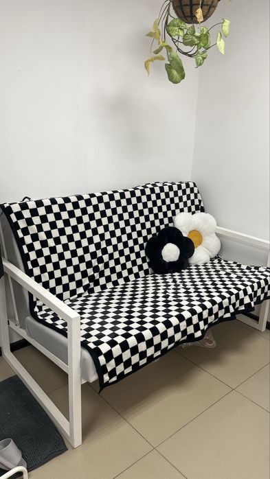 Диван срочно! Назарбаева