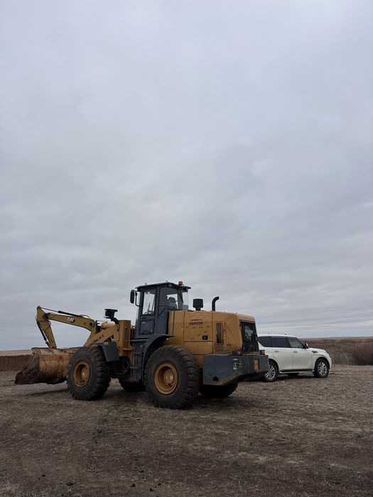 Фронтальный погрузчик 3куб 5т в Аренду