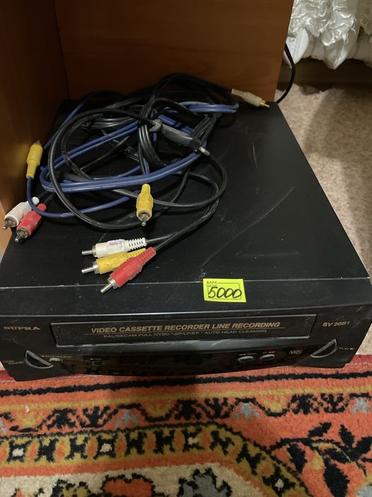 Продам недорого видио магнитофон! Дивиди! Б/у