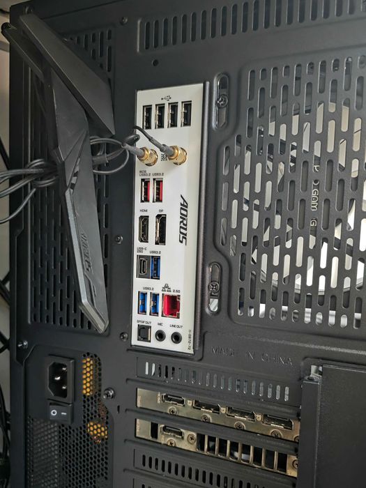 PC gaming i7-14700F, RTX 4080 Super, 32GB DDR5, 2TB M.2 NVMe