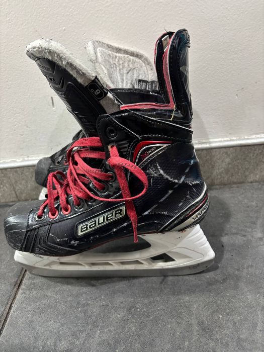 хоккейные коньки bauer