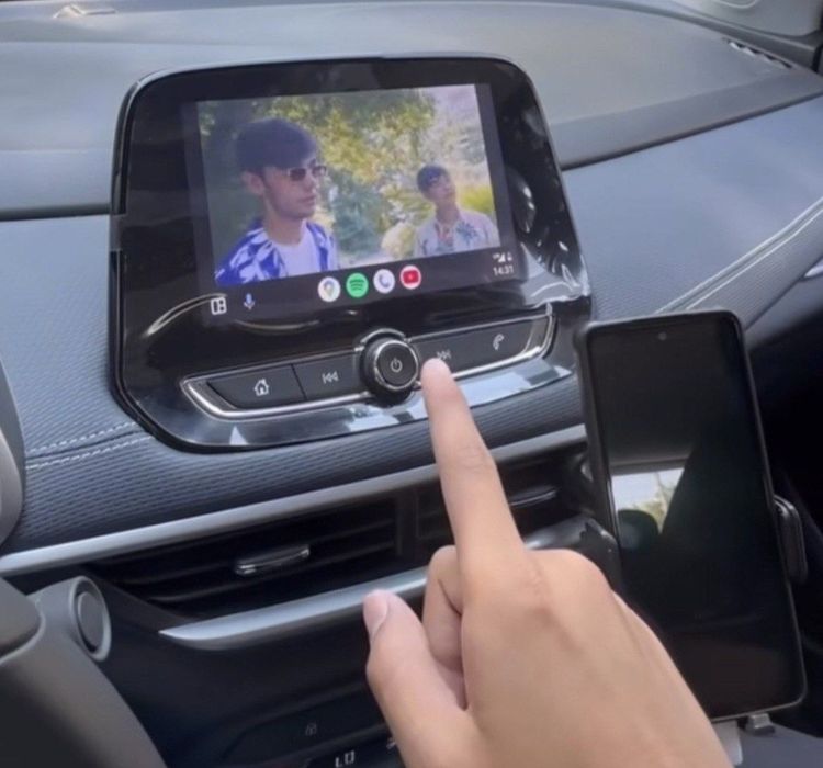 Youtube carplay carpley hama moshnaga