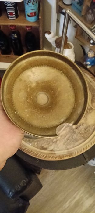 Bol de sticla cu baza metalica sau acvariu