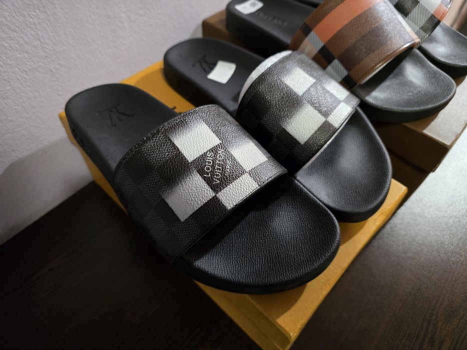 Продавам маркови чехли - Dsqared2, Karl Lagerfeld, Burberry,Balenciaga