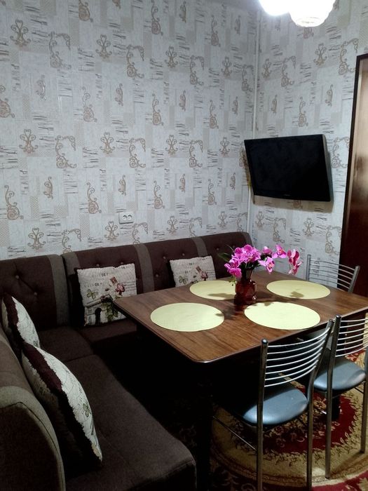 Продается квартира Карасу 2  5ти комнатная  1ый этаж