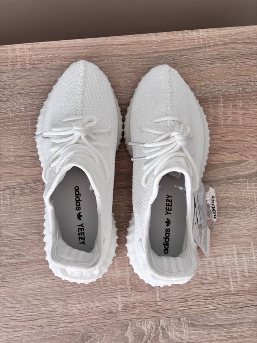 Adidas Yeezy boost 350 v2