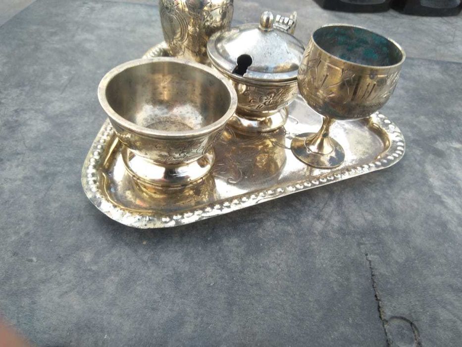 Продам раритетную посуду .