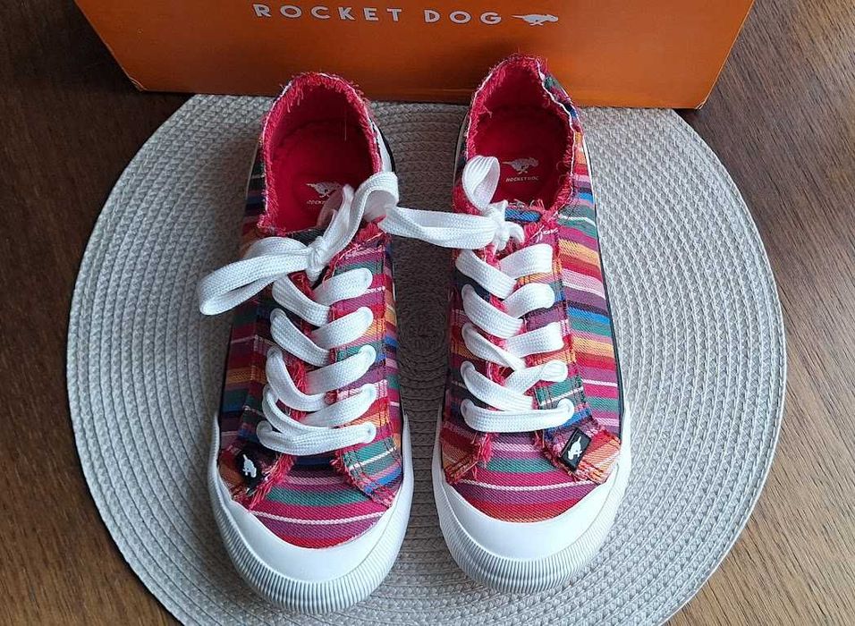 Чисто нови BFF кецове Rocket dog - н. 38