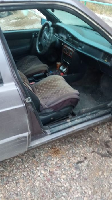 Продается мерс 190