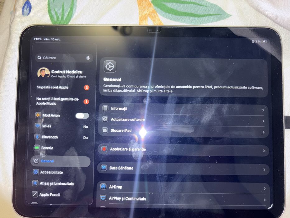 I pad 11(A16) este foarte putin folosit nu are nici o zgârietura si merge perfect fara probleme