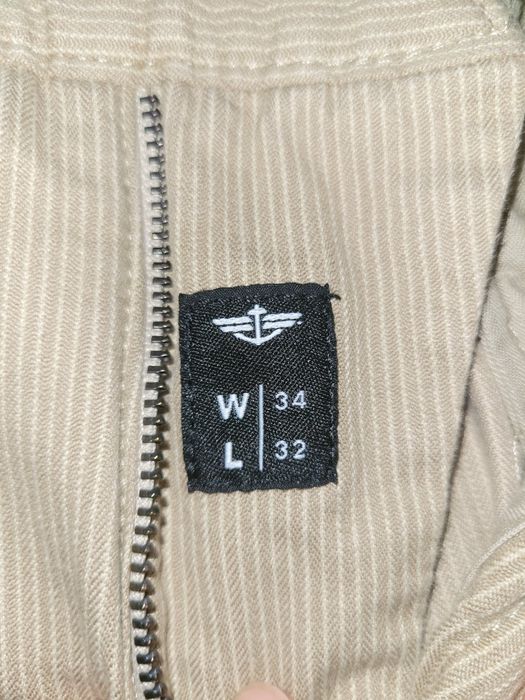 Dockers pantaloni in dungi