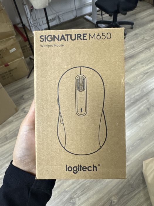 Мышка Signature M650