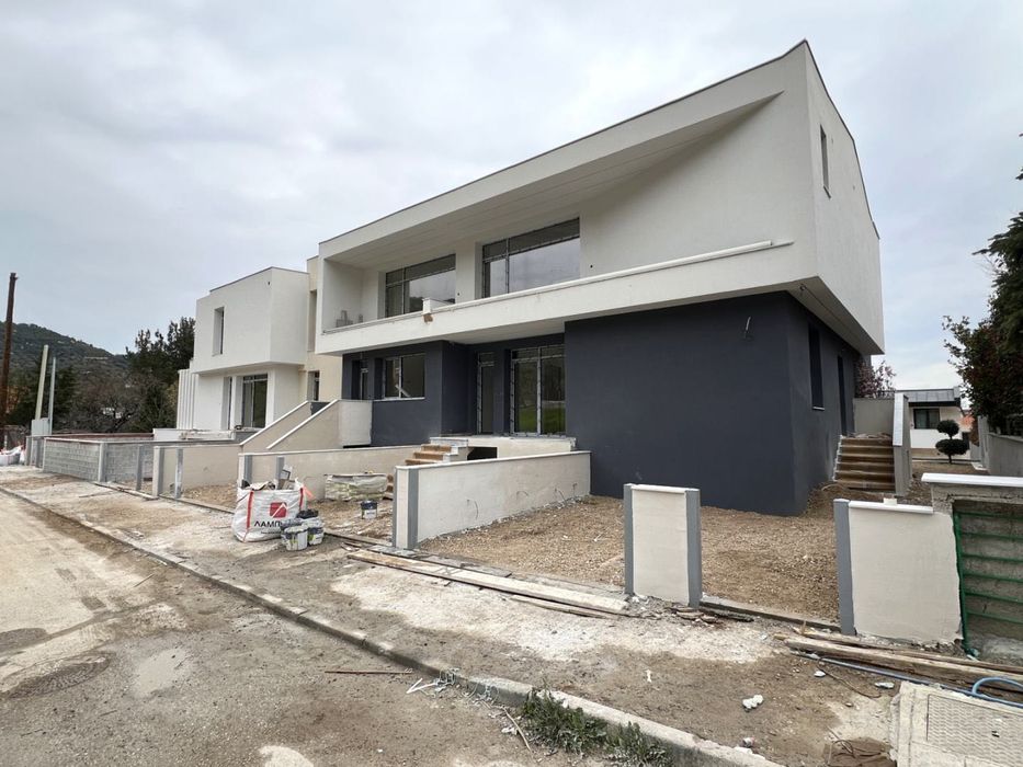 Луксозен мезонет с морска гледка за продажба в Палио, Гърция