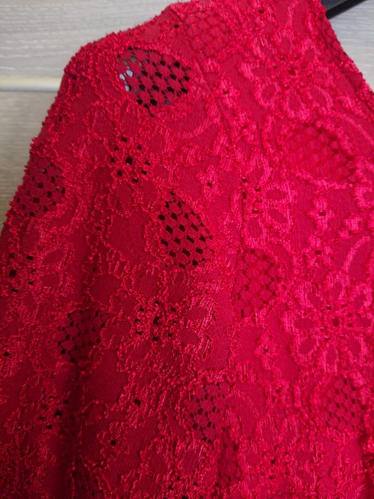 Rochita dantelata, elastica, rosu inchis