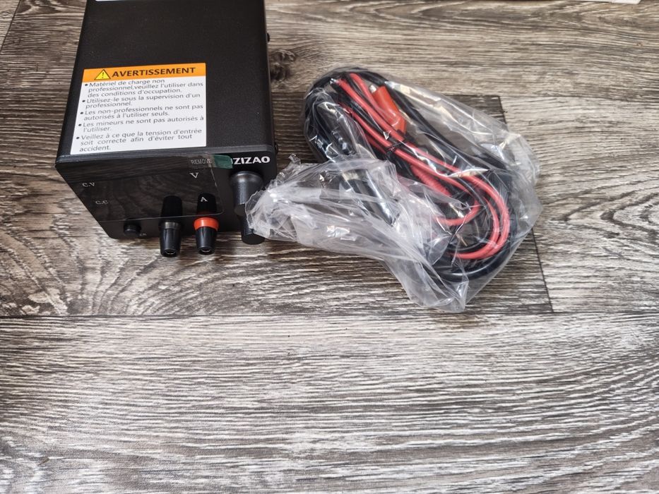 Регулируемо захранване с  Power Supply