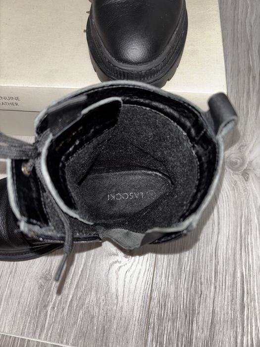 Ghete Lasocki din piele marimea 39