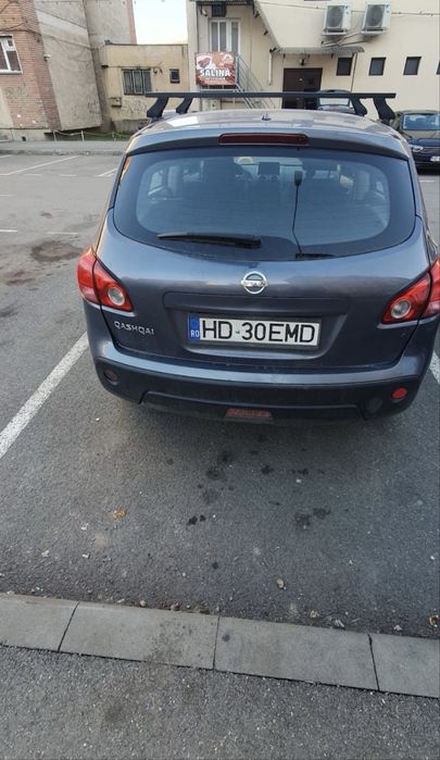 Vand sau dezmembrez Nissan Qashqai 2007 2.0