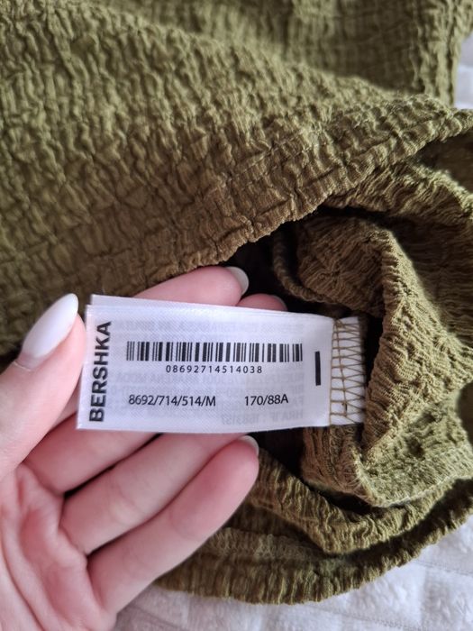 Дамска блуза Bershka с дълъг ръкав - маслинено зелена