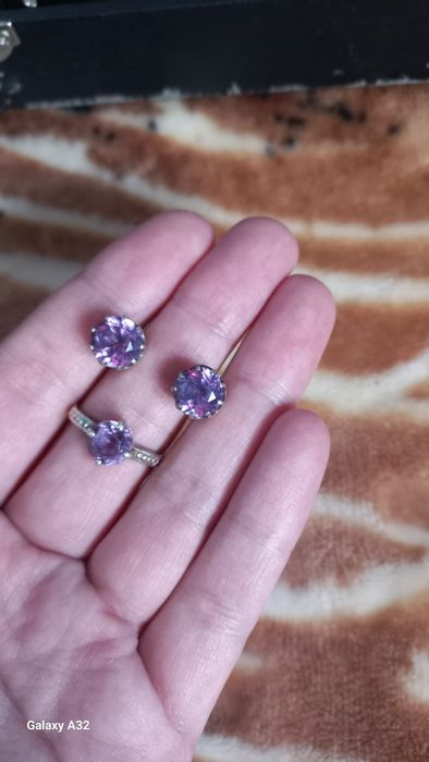 Советские сережки гвоздик с натуральным  камнем Александрид