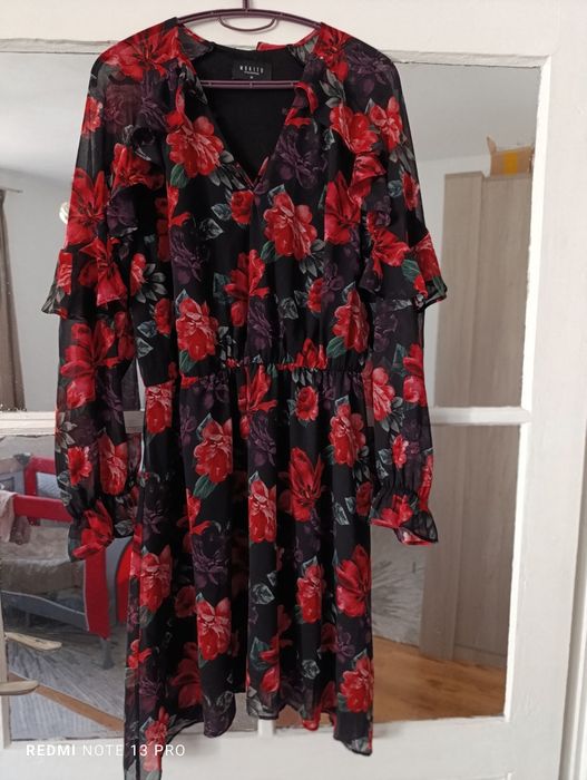 Vând rochie vaporoasa 38