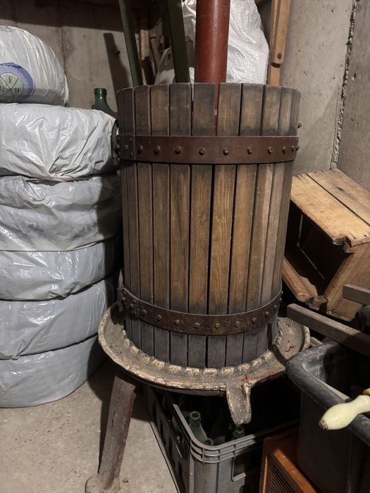 Teasc de struguri si zdrobitoare