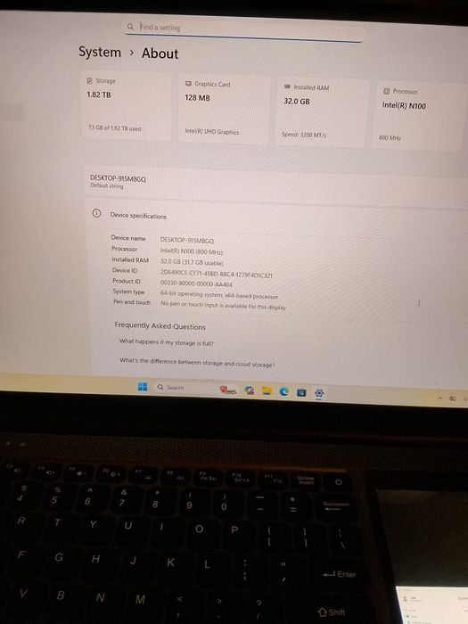 Laptop office 15,6' +7 inch touch pad