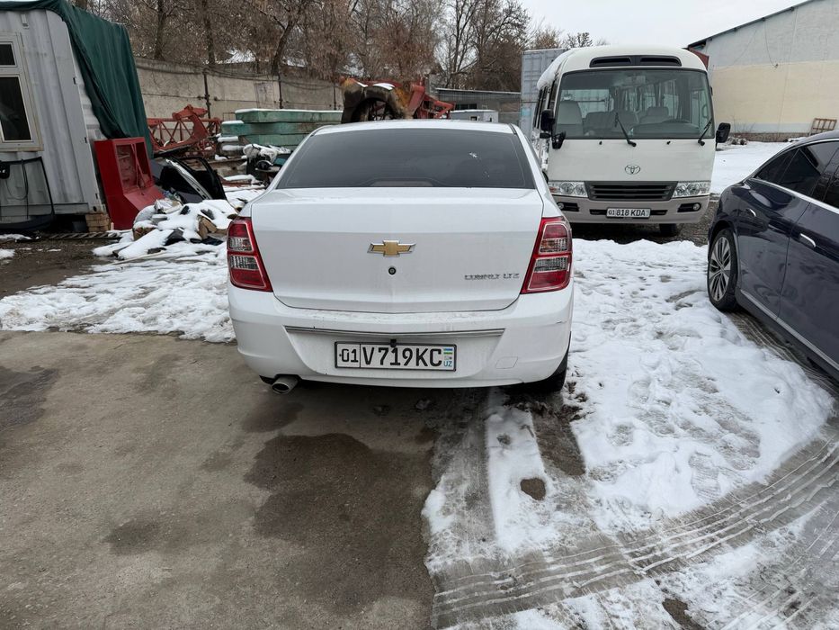 Продам кобальт 2018 год, краска есть дтп нет