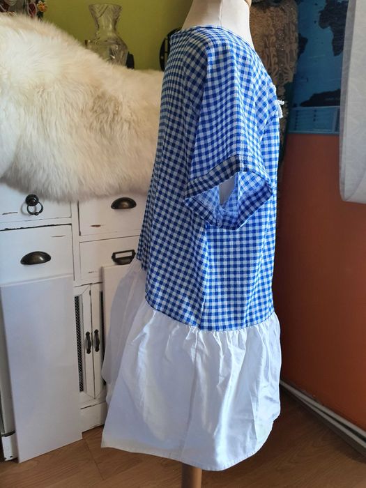 Bluza tip rochita Zara marimea 140