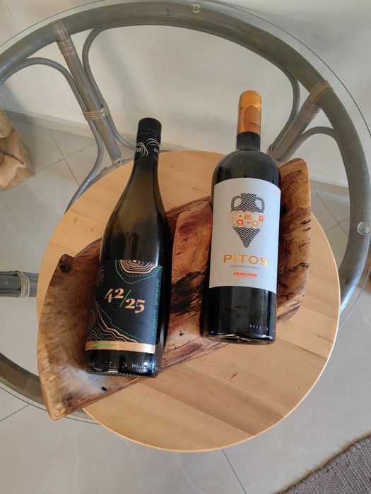 Стойка за бутилки вино