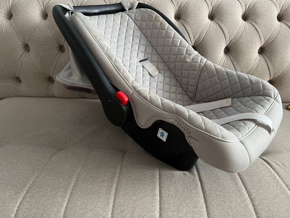 Продам автолюльку. В хорошем состоянии