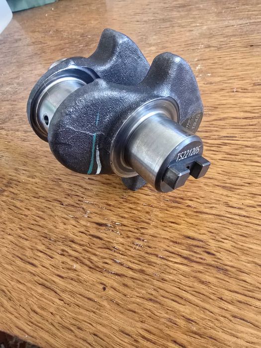 Колянов вал за компресор МАН