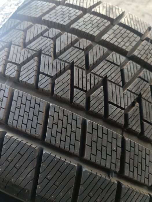 Нови зимни -19цола-285/45:255/50-"GRIPMAX"-с монтаж и баланс