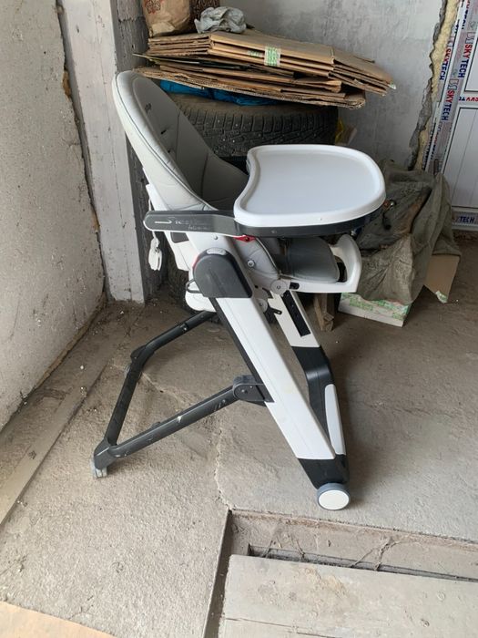 Стульчик для кормления ребенка