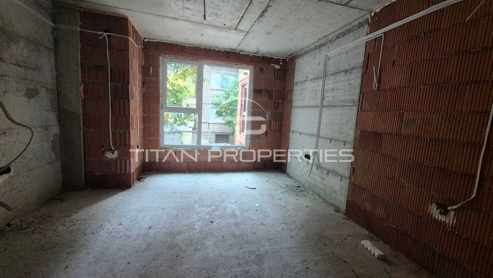 Продава се Тристаен апартамент в Пловдив, Център - 115 кв.м за 2400 €/кв.м - Снимка #4