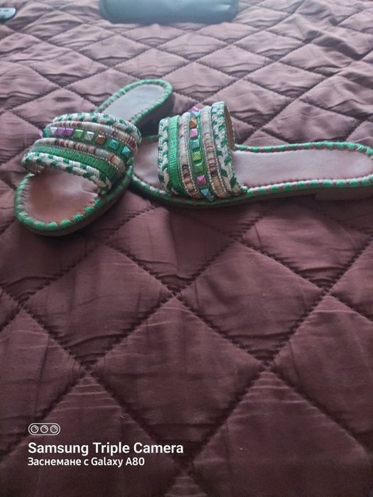 летни дамски чехли в зелен цвят