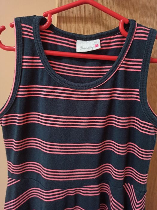 Продам платье для девочки