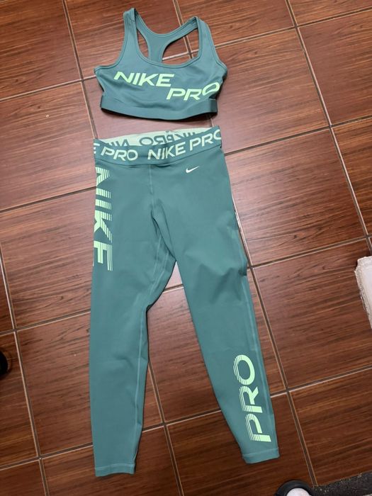 Compleu Nike dama nou  mărime S M