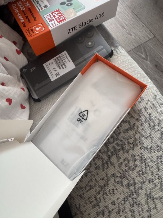 Продам новый телефон