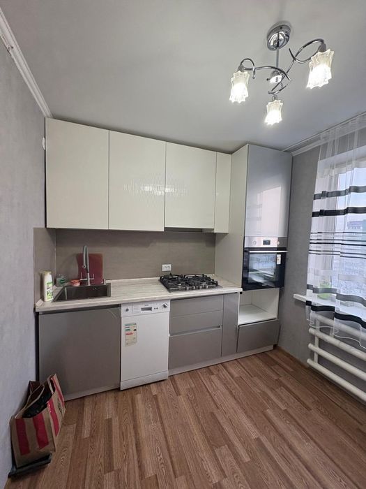 Продам! 2 ком кв 4/5эт р-он Гор. Отдел